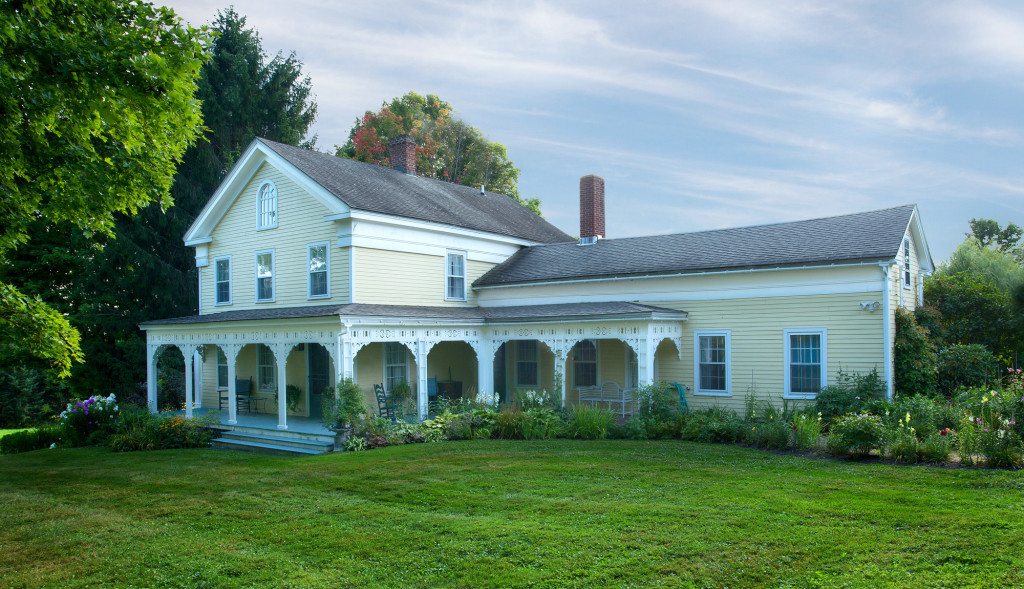 Gorgeous 1840 Farmhouse